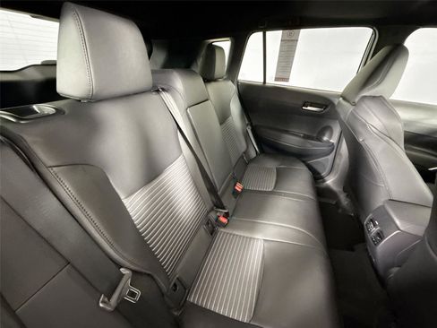 Certified 2025 Toyota Corolla Cross XSE image 42