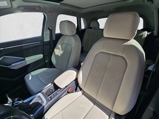 Used 2024 Audi Q3 2.0T Premium AWD/4WD image 10