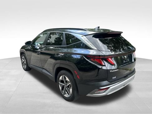 Used 2025 Hyundai Tucson SEL FWD image 3