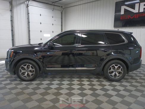 Used 2021 Kia Telluride EX AWD/4WD image 2