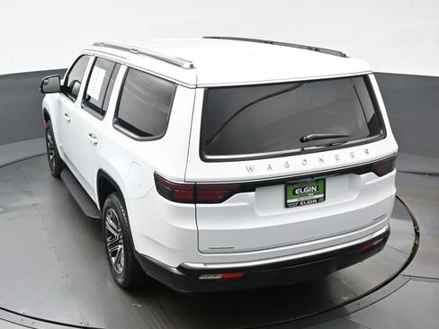 Used 2023 Jeep Wagoneer Series II AWD/4WD image 38