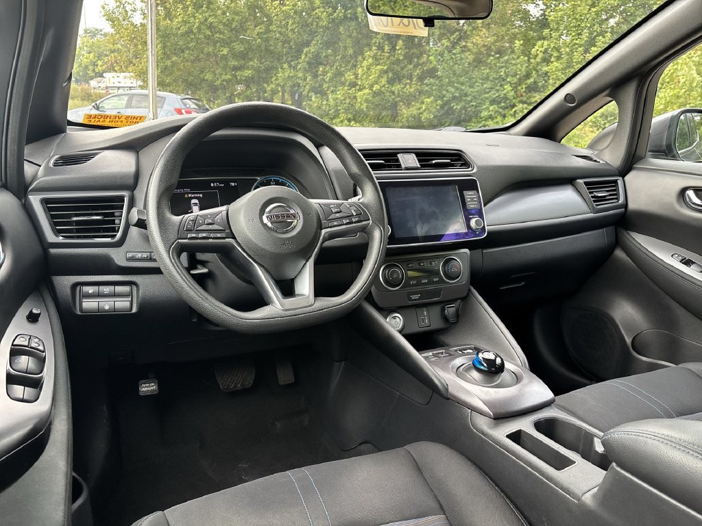Certified 2022 Nissan Leaf S FWD image 18
