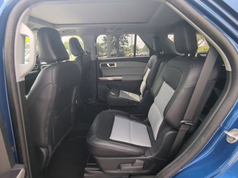 Certified 2023 Ford Explorer XLT w/ Equipment Group 202A AWD/4WD image 15