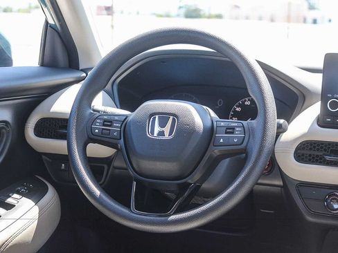 Certified 2025 Honda HR-V LX image 16
