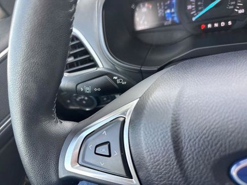 Certified 2022 Ford Edge SEL w/ Convenience Package AWD/4WD image 26