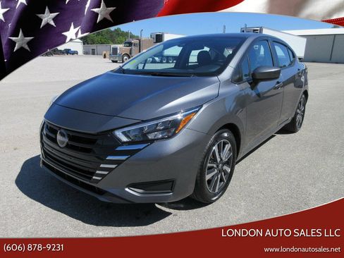 Used 2025 Nissan Versa SV FWD image 1