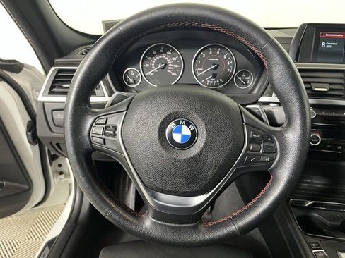 Used 2018 BMW 330i xDrive Sedan w/ Convenience Package image 12