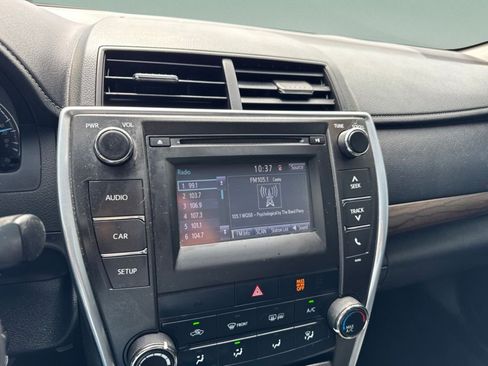 Used 2015 Toyota Camry LE FWD image 12