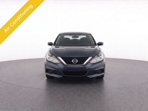 Used 2017 Nissan Altima 2.5 S w/ Power Driver Seat Package FWD image 5