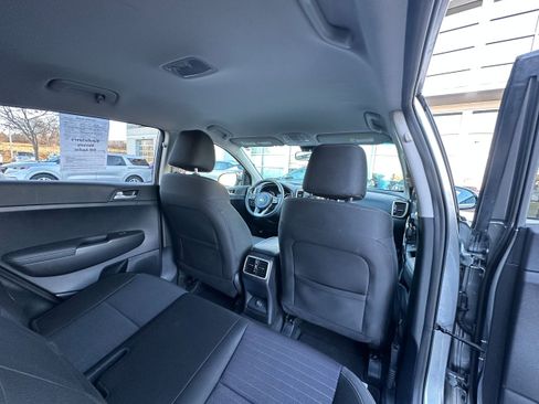 Used 2022 Kia Sportage LX w/ LX AWD Value Edition Package image 18