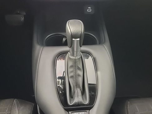 Certified 2023 Honda HR-V LX image 28