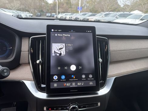 Certified 2025 Volvo XC90 T8 Core w/ Protection Package Premier image 23