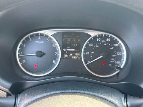 Certified 2025 Nissan Kicks Play S FWD image 35