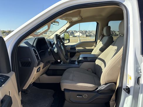 Used 2019 Ford F250 XLT w/ XLT Premium Package image 12