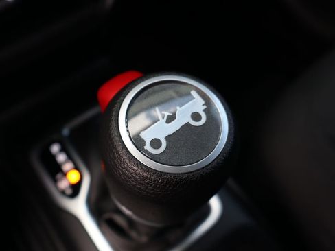 Used 2018 Jeep Wrangler Unlimited Sport S AWD/4WD image 26