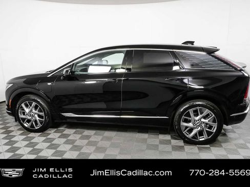 Used 2025 Cadillac Optiq Luxury 2 w/ LPO, Floor Liner Package AWD/4WD image 29