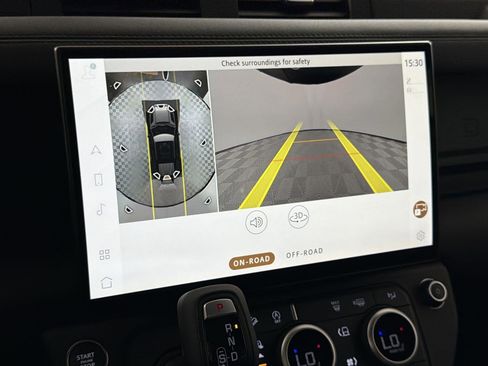 New 2026 Land Rover Defender 110 X-Dynamic SE image 16