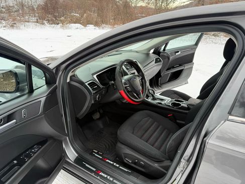 Used 2013 Ford Fusion SE image 19