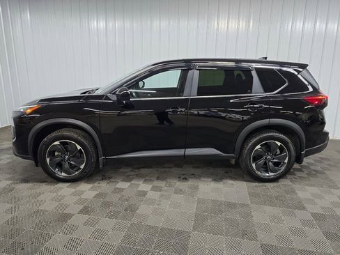 Used 2024 Nissan Rogue SV image 5