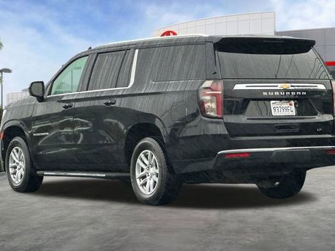 Used 2023 Chevrolet Suburban LT image 8