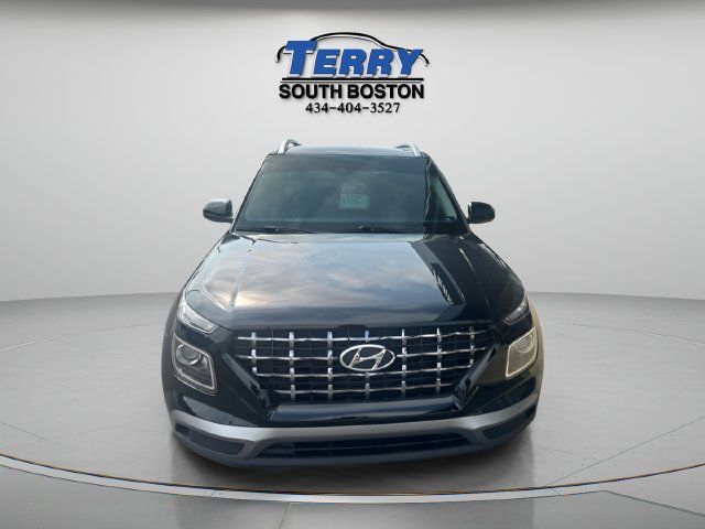 Used 2023 Hyundai Venue SEL w/ Cargo Package FWD image 2