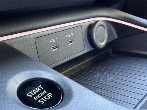 New 2026 Nissan Sentra SV w/ SV Convenience Package FWD image 13