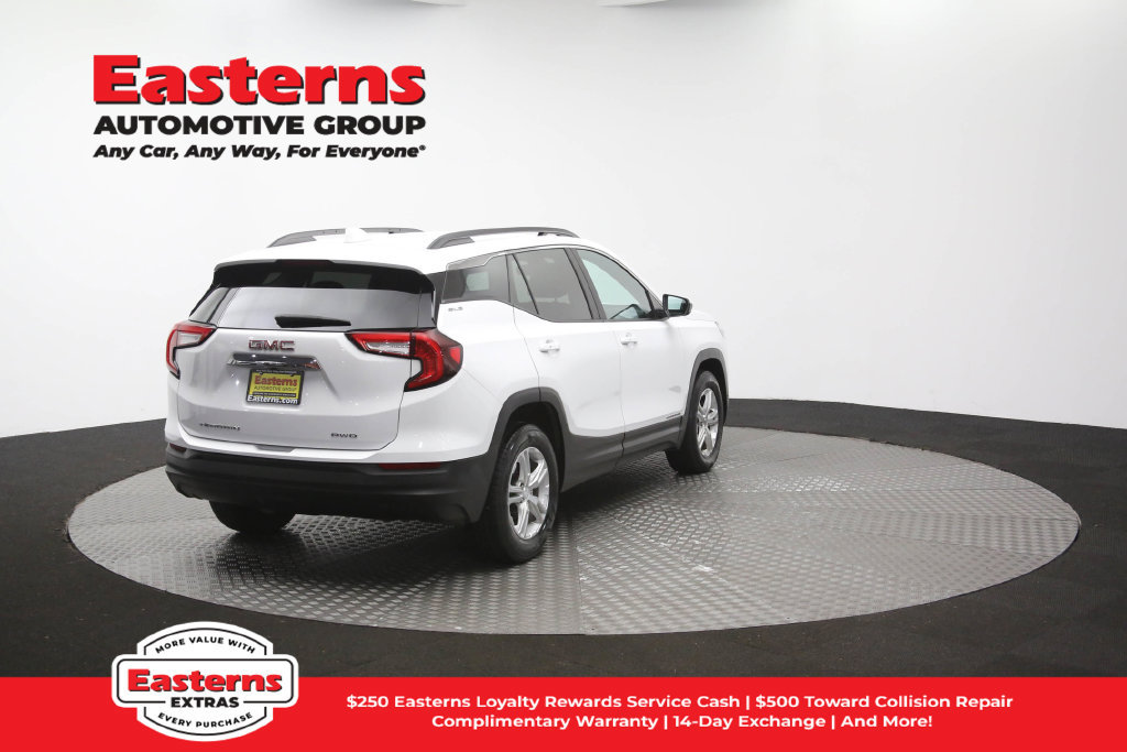 Used 2023 GMC Terrain SLE w/ Driver Convenience Package AWD/4WD image 43
