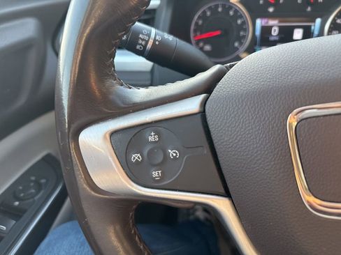 Used 2019 GMC Acadia SLT image 54