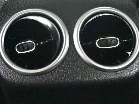 Used 2019 Mercedes-Benz A 220 image 16