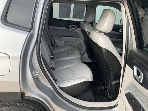 Used 2022 Jeep Compass Latitude w/ Convenience Group image 31