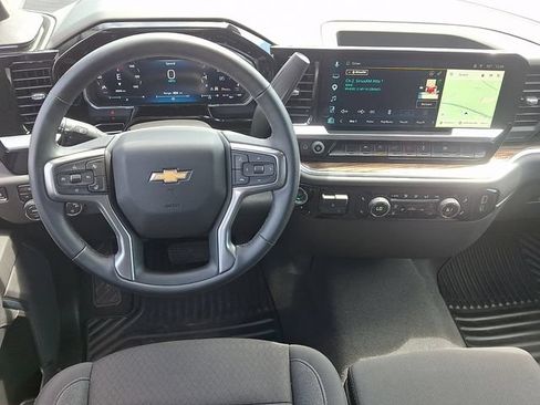 Used 2026 Chevrolet Silverado 1500 LT AWD/4WD image 3