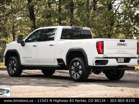 Used 2024 GMC Sierra 2500 Denali w/ Denali Reserve Package AWD/4WD image 5