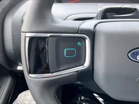 New 2026 Ford Expedition Active AWD/4WD image 18