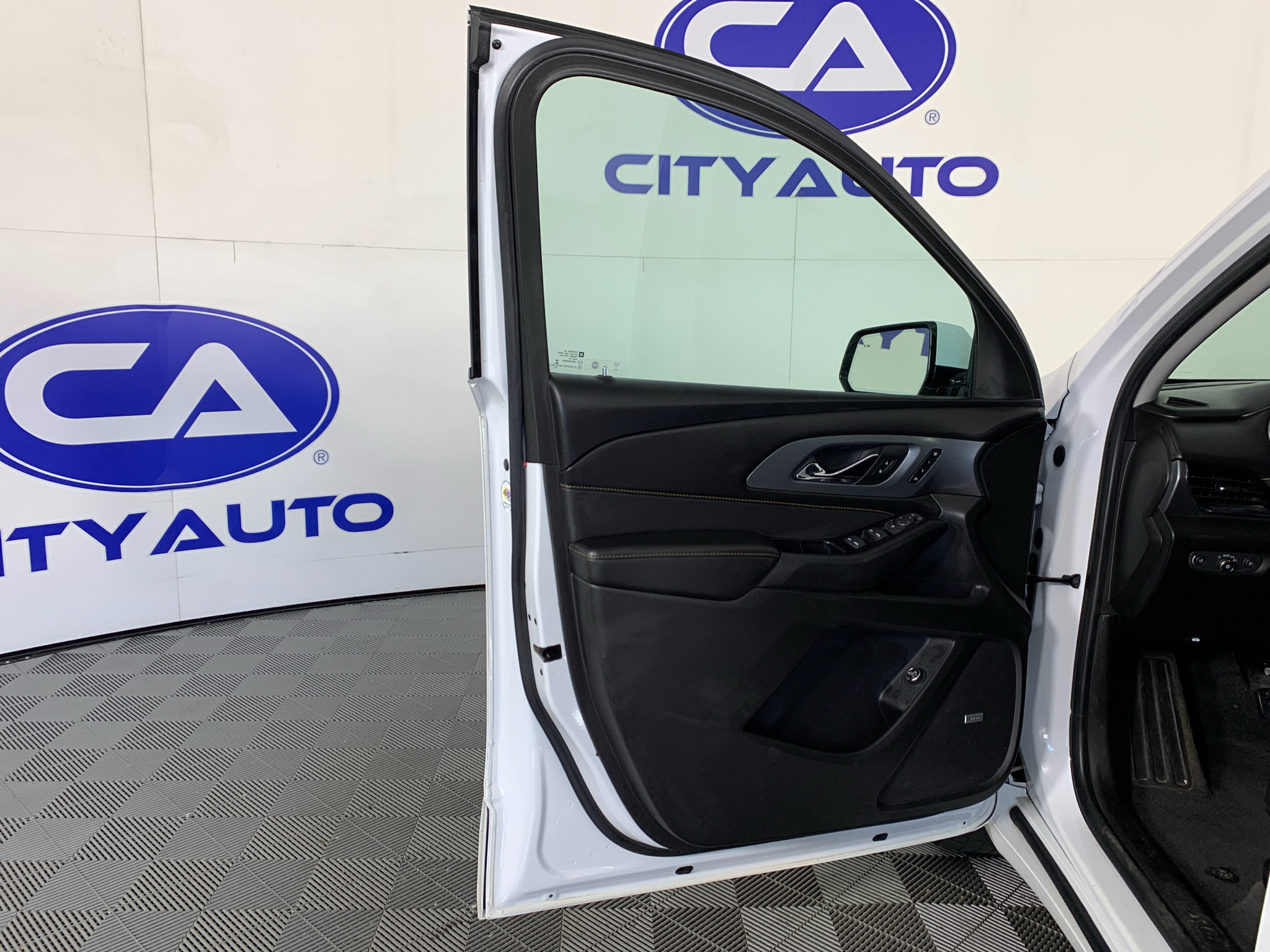 Used 2019 Chevrolet Traverse Premier AWD/4WD image 13
