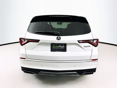 Used 2025 Acura MDX FWD w/ Technology Package image 7