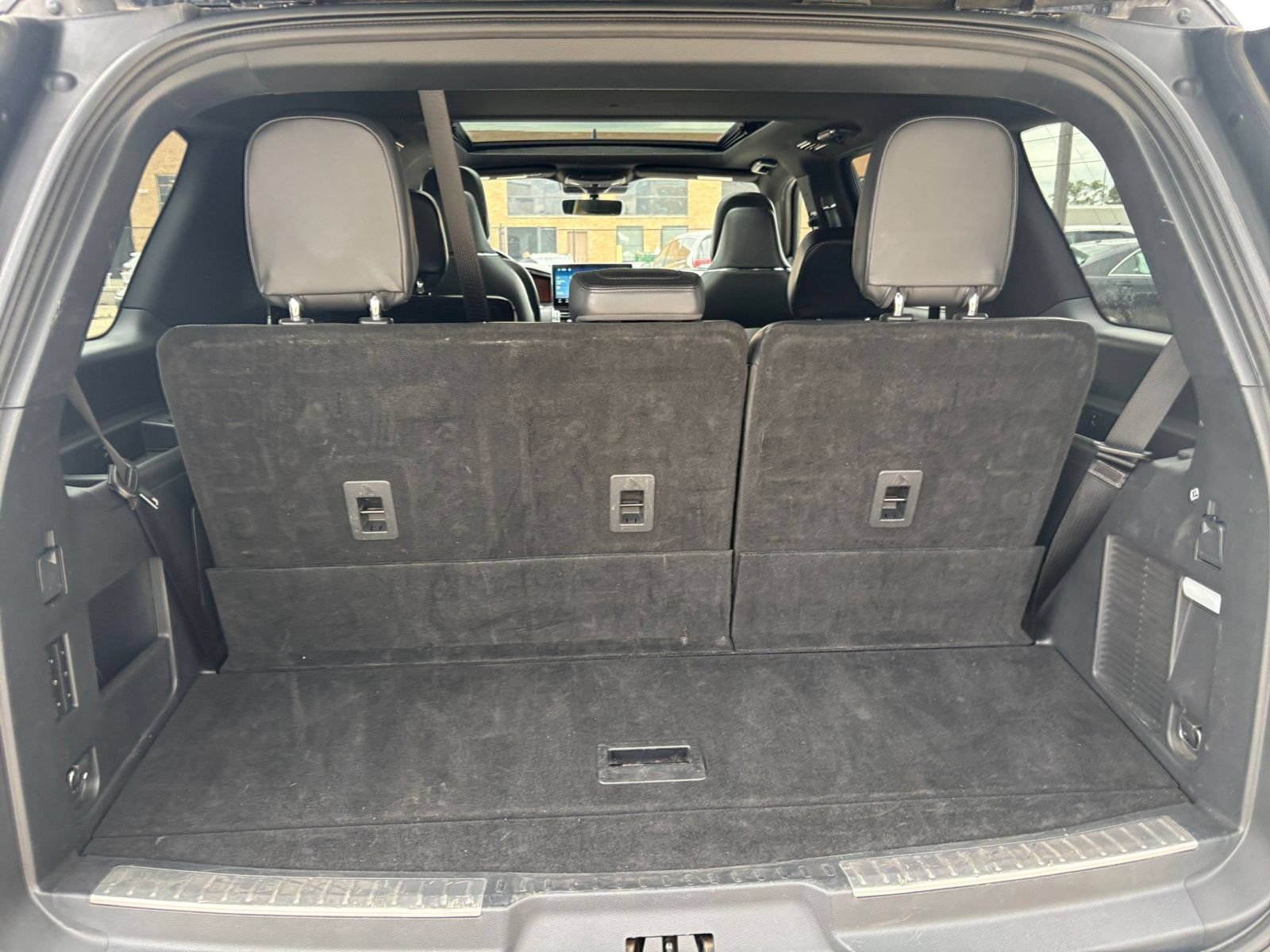 Used 2022 Lincoln Navigator Reserve RWD image 32