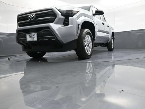 Used 2026 Toyota Tacoma SR w/ SR Upgrade Package RWD image 26