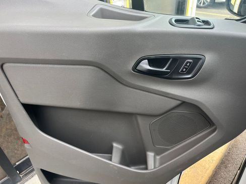 Used 2023 Ford Transit 350 XLT RWD image 18