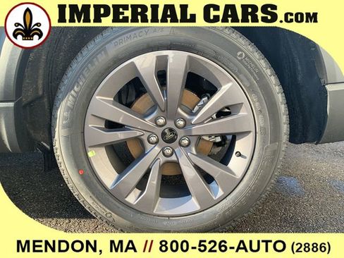 New 2026 Ford Explorer Active w/ Active Comfort Package image 8