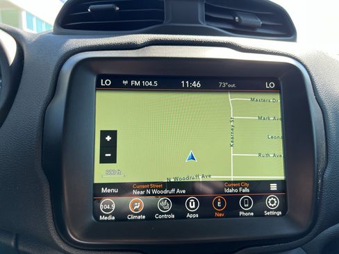 Used 2022 Jeep Renegade Trailhawk w/ Trailer Tow Group AWD/4WD image 20