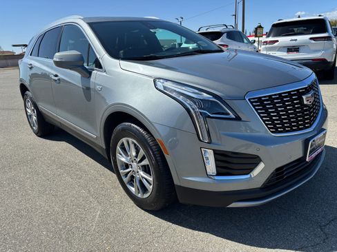 Used 2023 Cadillac XT5 Premium Luxury image 3