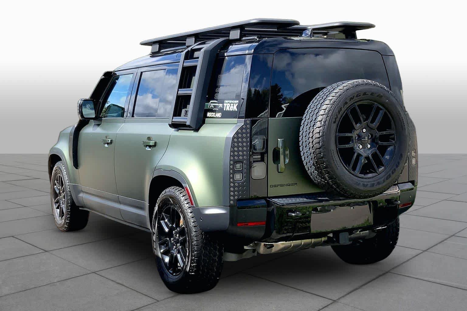 New 2026 Land Rover Defender 110 S AWD/4WD image 3