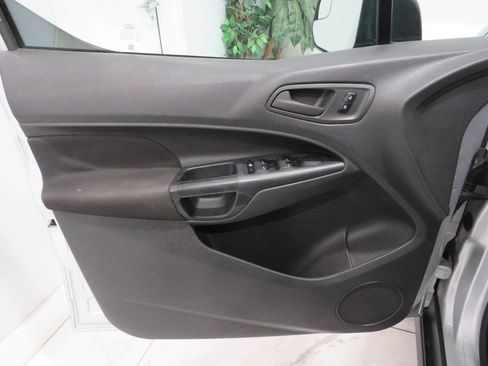 Used 2018 Ford Transit Connect XL FWD image 28