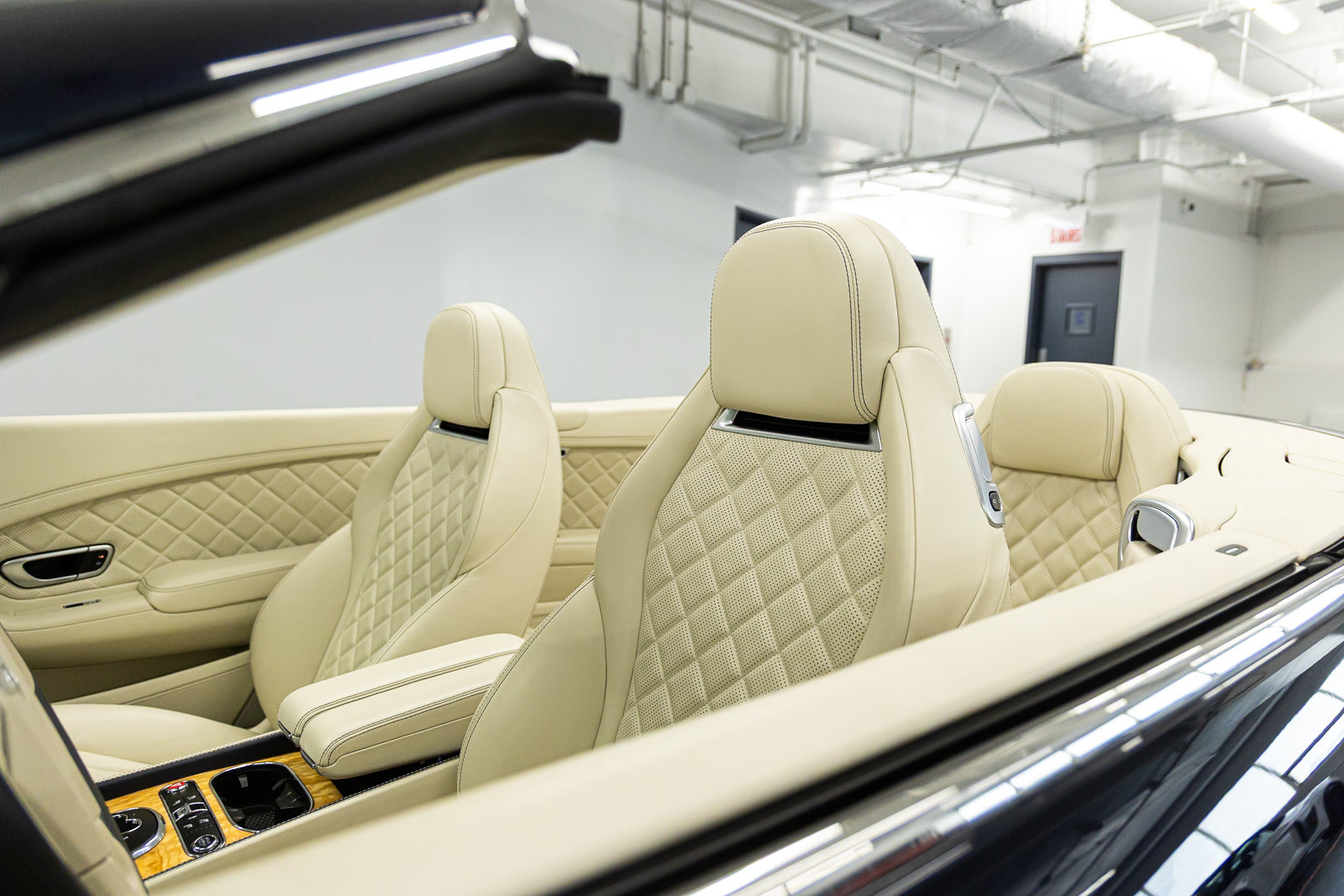 Used 2017 Bentley Continental GT AWD/4WD image 24