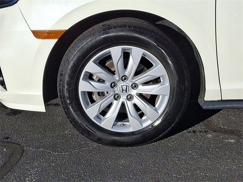 Used 2019 Honda Odyssey LX image 8