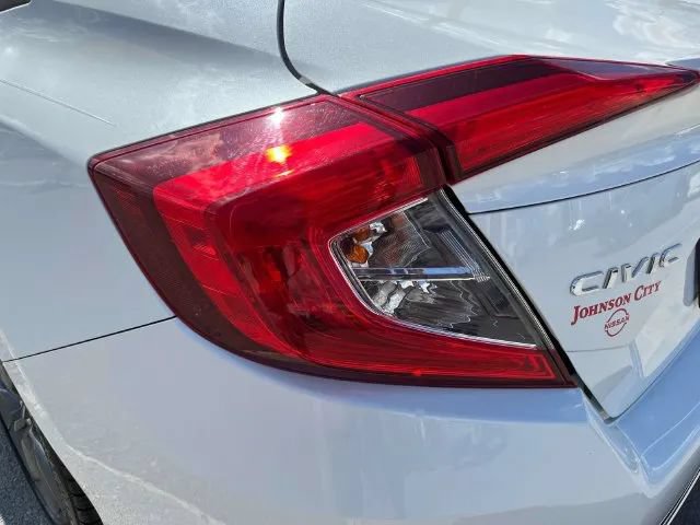 Used 2019 Honda Civic EX image 11