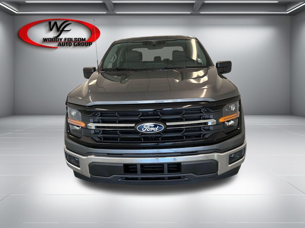 New 2026 Ford F150 XLT w/ XLT Chrome Appearance Package RWD image 2