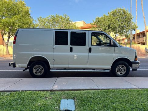 Used 2025 GMC Savana 2500 w/ Driver Convenience Package RWD image 6