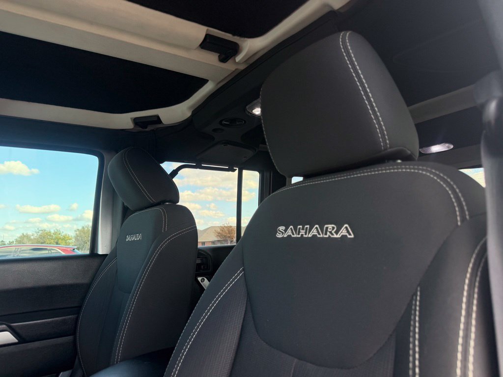 Used 2017 Jeep Wrangler Unlimited Sahara w/ Max Tow Package AWD/4WD image 25