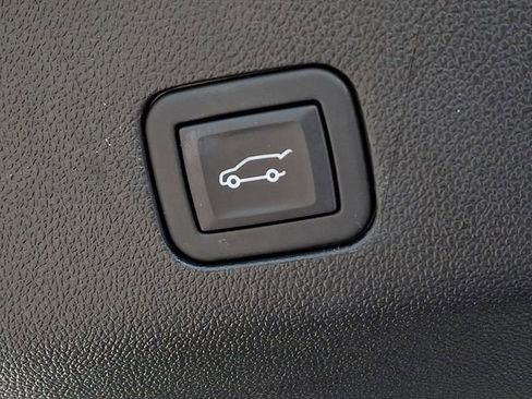 Certified 2024 Chevrolet Tahoe High Country AWD/4WD image 30